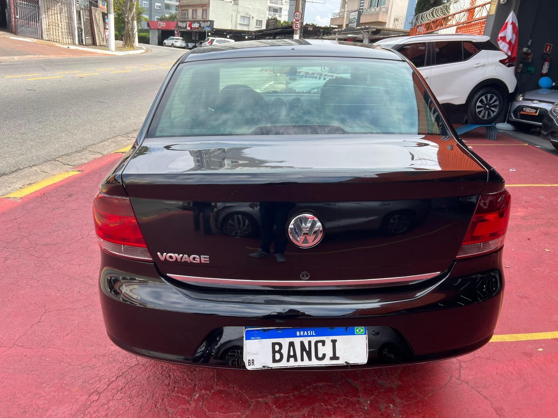 Volkswagen Voyage  1.0 2009